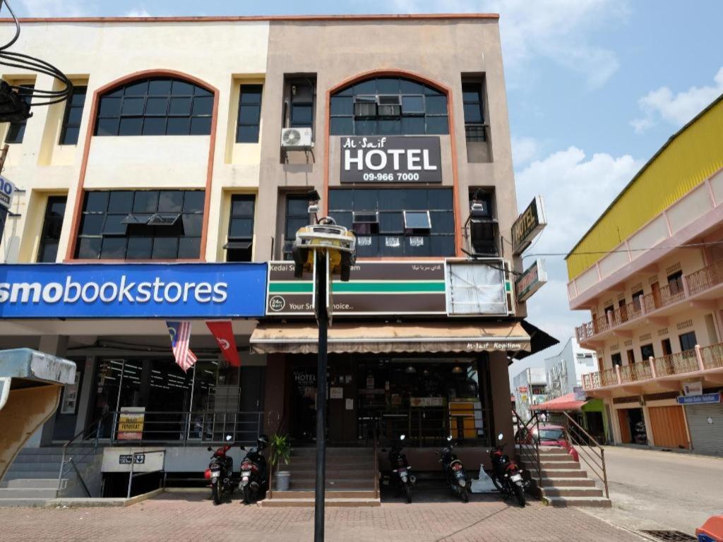 Oyo 44123 Hotel Al-Saif Kuala Kerai Zewnętrze zdjęcie