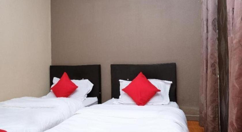 Oyo 44123 Hotel Al-Saif Kuala Kerai Zewnętrze zdjęcie