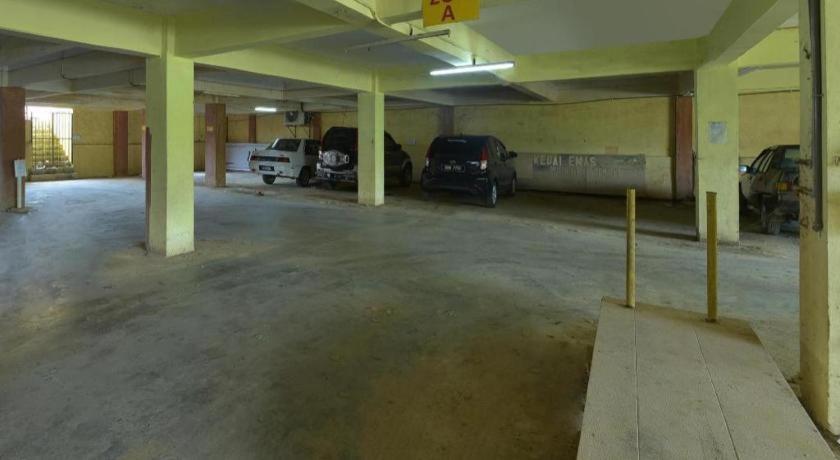 Oyo 44123 Hotel Al-Saif Kuala Kerai Zewnętrze zdjęcie